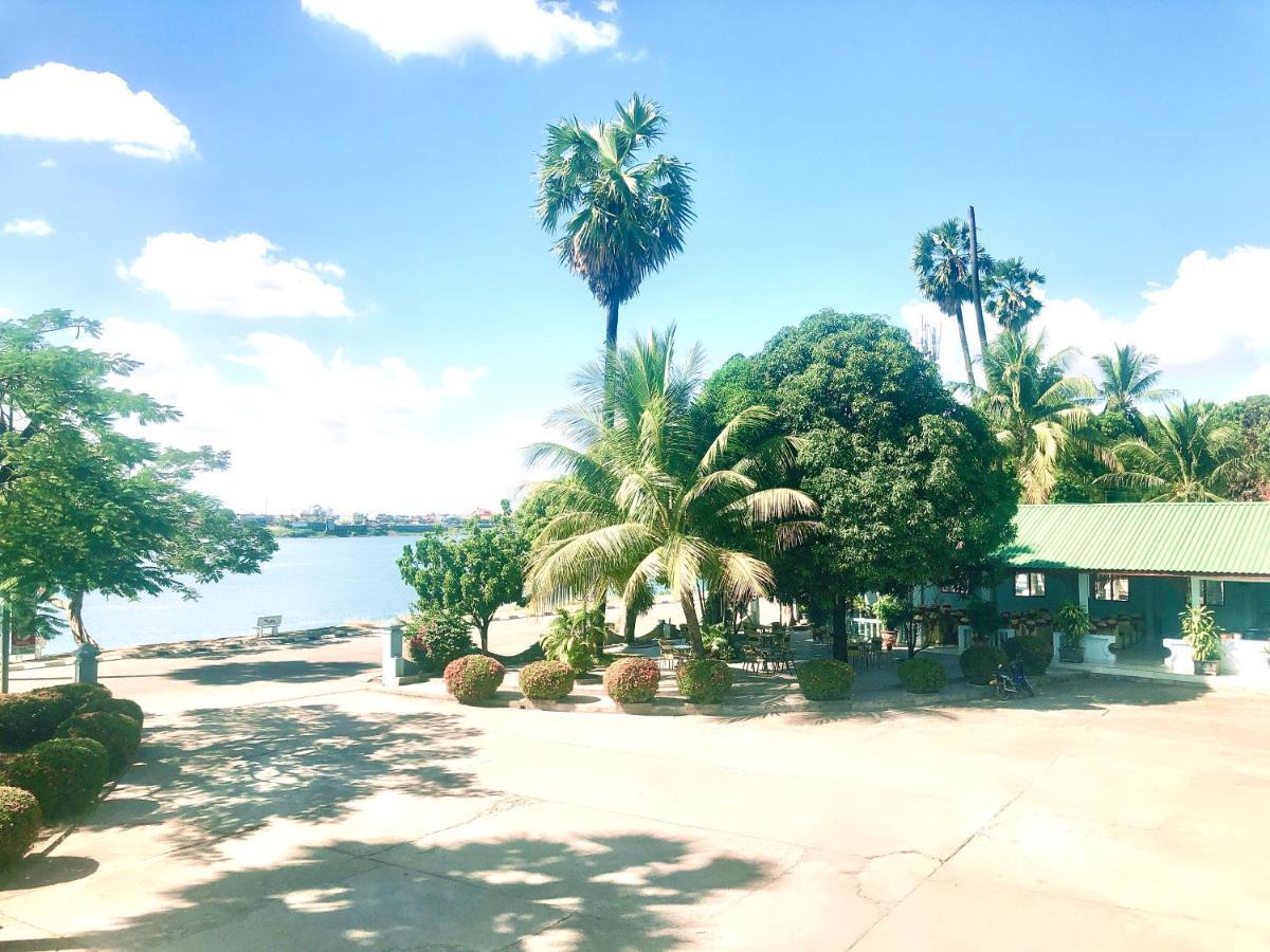 Mekong Hotel Thakhek Exterior foto